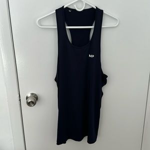 Muscle tank